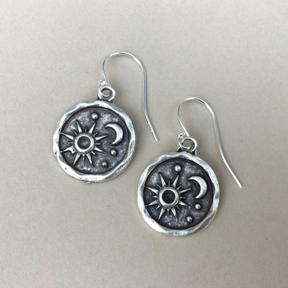 artisan Sundance Charm silver earrings - Picture 6 of 7
